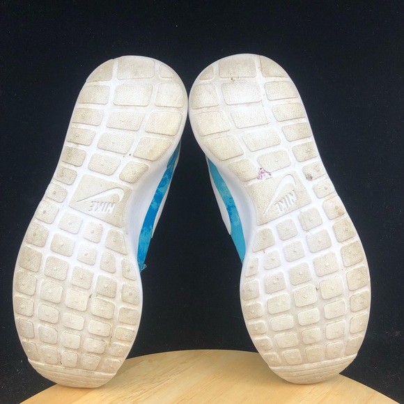 Nike Womens Rosherun Print Clearwater 599432-414 White/Dark Electric Blue Sz 8.5 - Picture 8 of 10